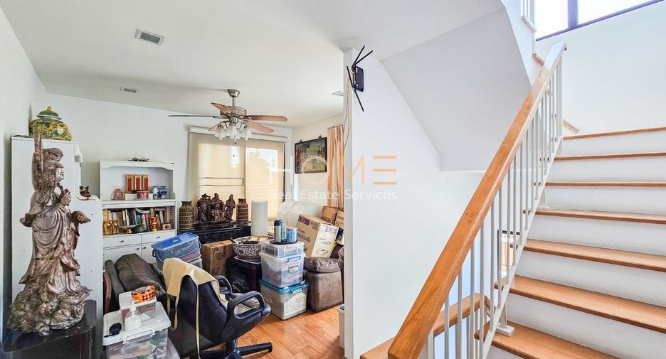 For sale 6 bedrooms house in Sai Mai, Bangkok