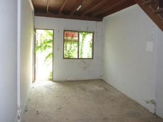 Casa adosada en venta de estudio en Tha Yang, Phetchaburi