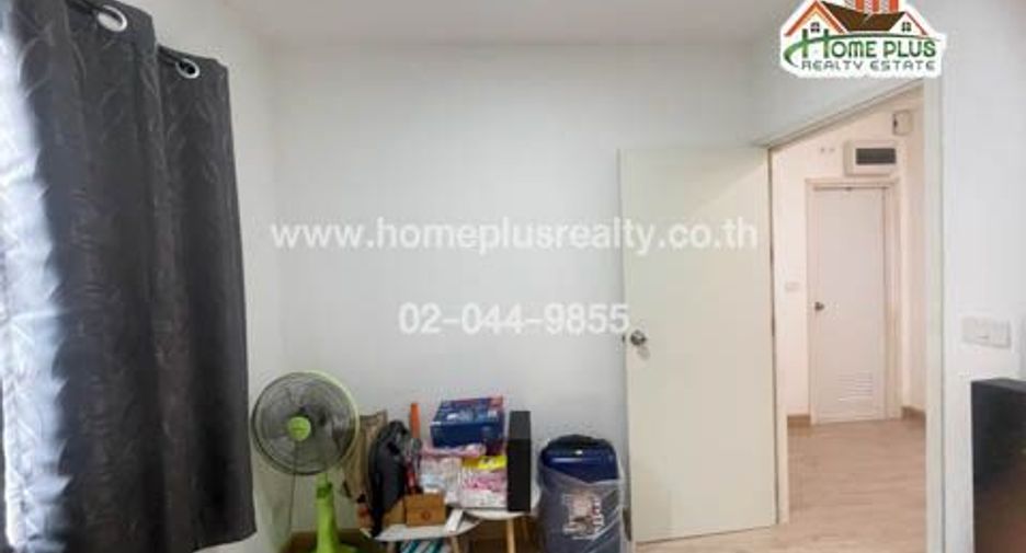 For sale 4 bedrooms townhouse in Lat Krabang, Bangkok