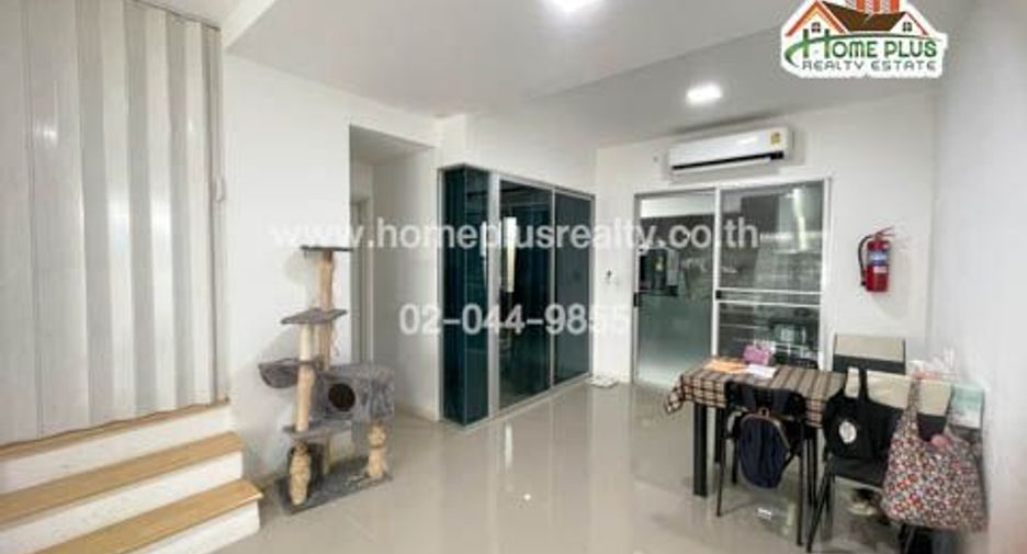 For sale 4 bedrooms townhouse in Lat Krabang, Bangkok