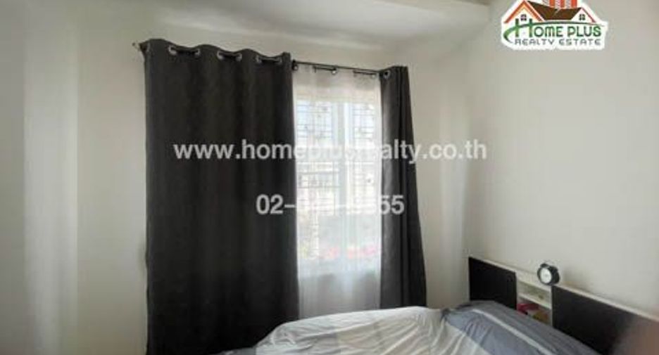 For sale 4 bedrooms townhouse in Lat Krabang, Bangkok