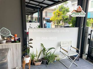 For sale 4 bedrooms townhouse in Lat Krabang, Bangkok