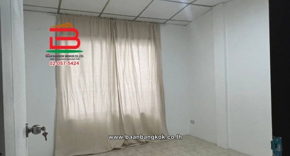 For sale 2 bedrooms house in Lam Luk Ka, Pathum Thani
