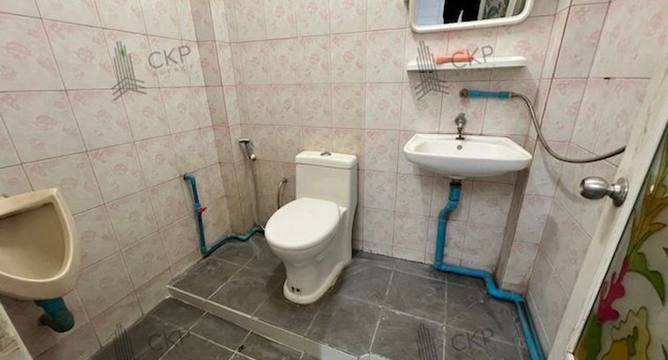 Gewerbefläche zum Kauf mit 2 Zimmer in Mueang Nonthaburi, Nonthaburi