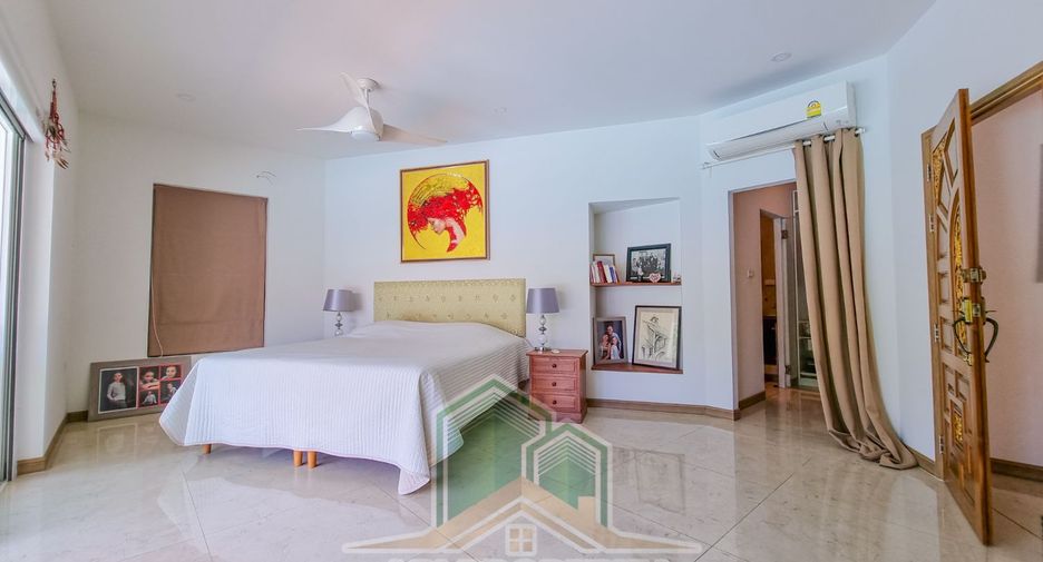 For rent and for sale 5 bedrooms house in Bang Lamung, Chonburi