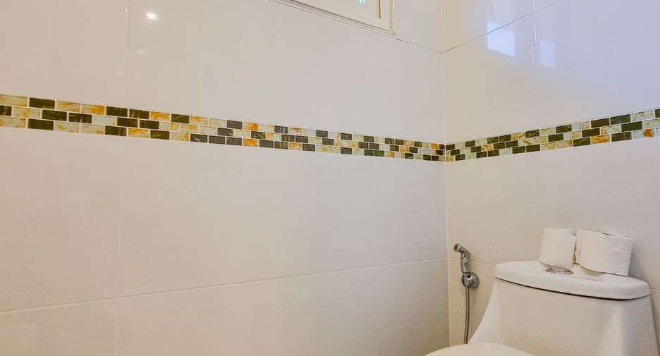 For rent and for sale 5 bedrooms house in Bang Lamung, Chonburi