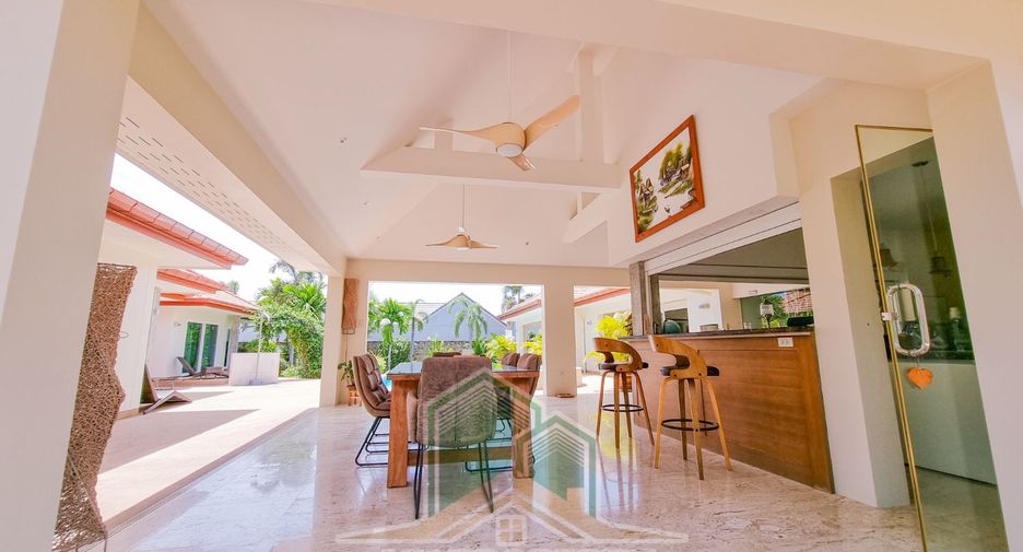 For rent and for sale 5 bedrooms house in Bang Lamung, Chonburi