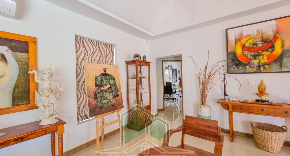 For rent and for sale 5 bedrooms house in Bang Lamung, Chonburi