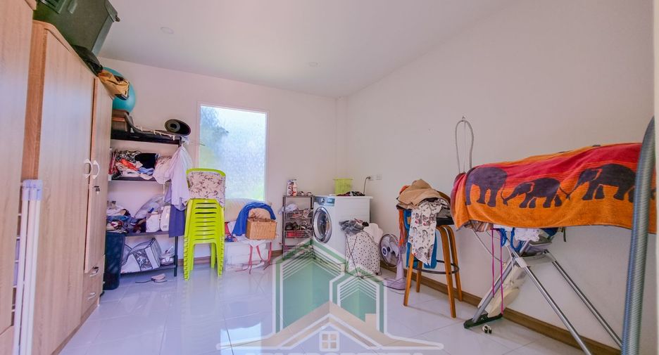 For rent and for sale 5 bedrooms house in Bang Lamung, Chonburi