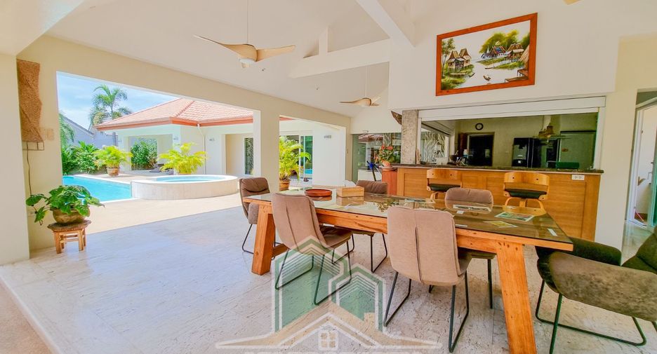 For rent and for sale 5 bedrooms house in Bang Lamung, Chonburi