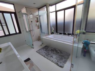 For sale 4 bed house in Mueang Samut Sakhon, Samut Sakhon
