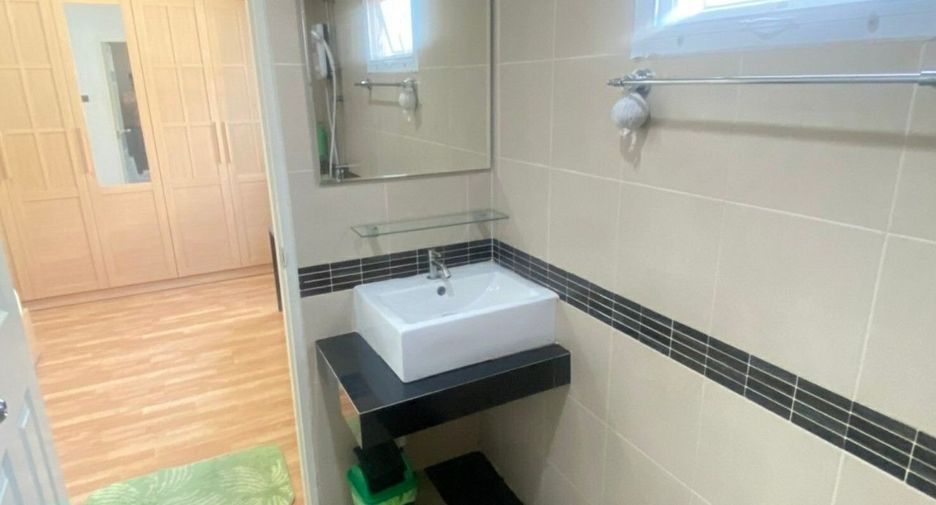 À vendre 3 chambres maison à Ban Bueng, Chonburi