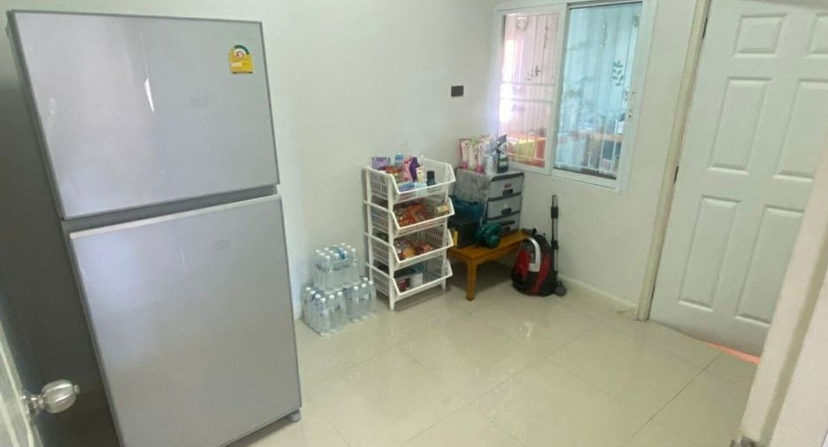 À vendre 3 chambres maison à Ban Bueng, Chonburi