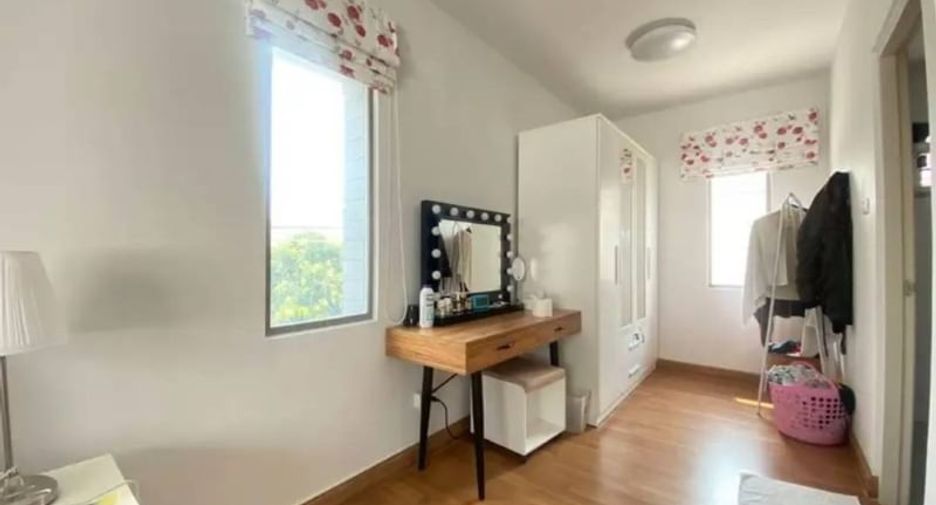 For sale 3 bedrooms house in Si Racha, Chonburi
