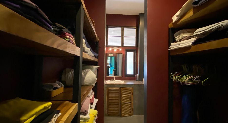 For sale 7 bedrooms house in Hang Dong, Chiang Mai