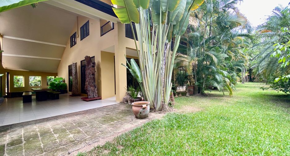 For sale 7 bedrooms house in Hang Dong, Chiang Mai