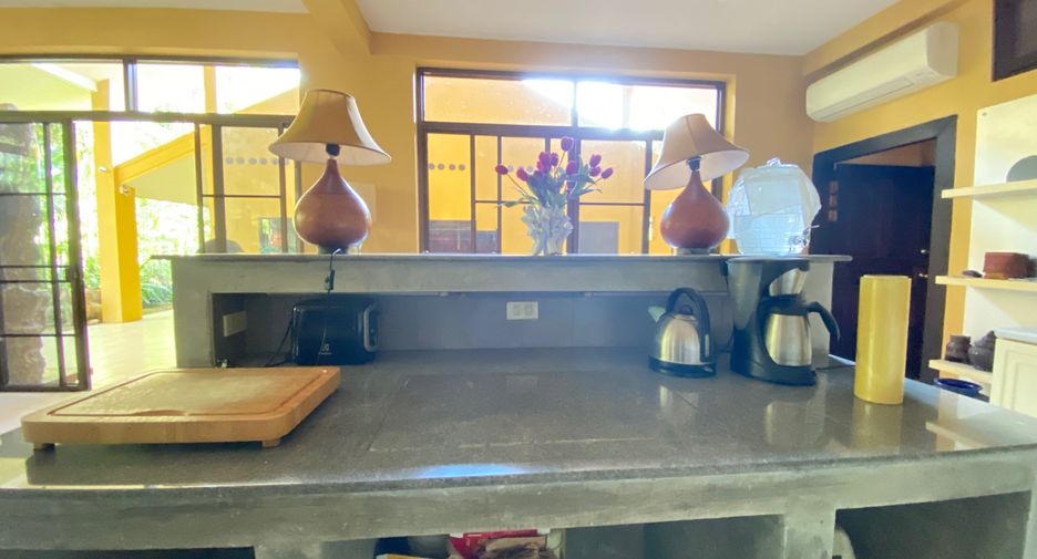 For sale 7 bedrooms house in Hang Dong, Chiang Mai