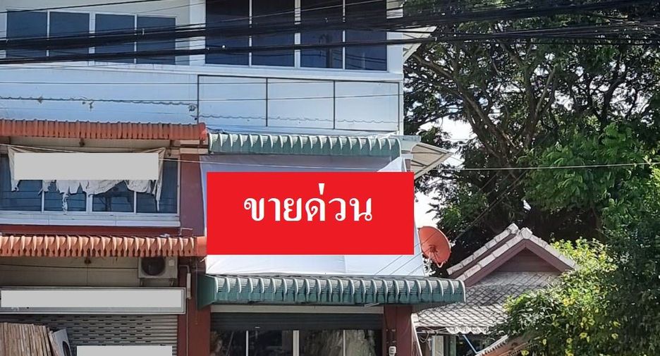 For sale 1 Beds townhouse in San Kamphaeng, Chiang Mai