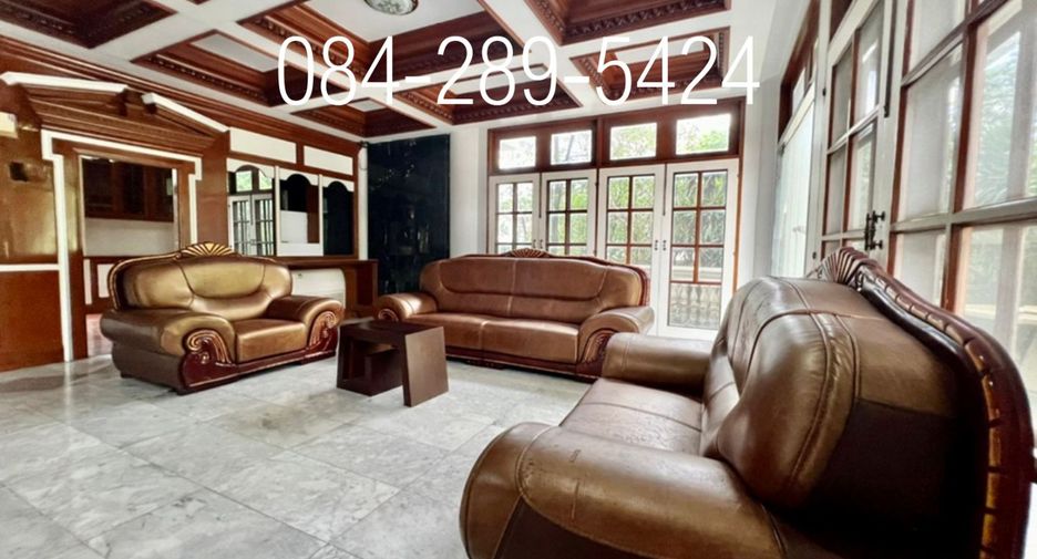 For sale 5 bedrooms house in Lak Si, Bangkok