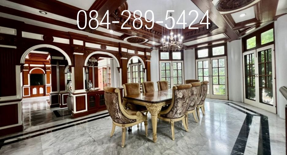 For sale 5 bedrooms house in Lak Si, Bangkok