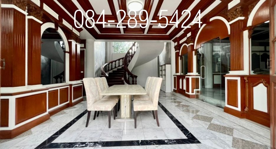 For sale 5 bedrooms house in Lak Si, Bangkok