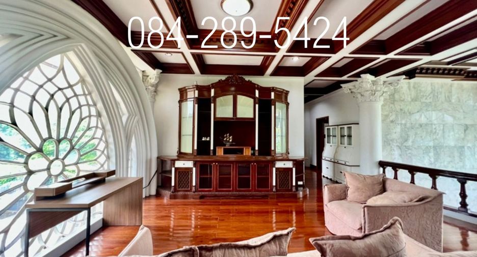 For sale 5 bedrooms house in Lak Si, Bangkok
