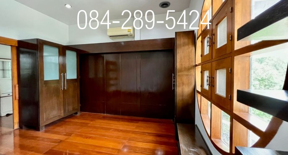 For sale 5 bedrooms house in Lak Si, Bangkok