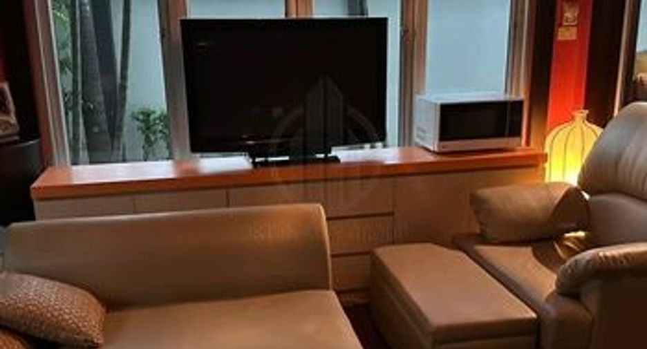 For sale 5 bedrooms house in Suan Luang, Bangkok