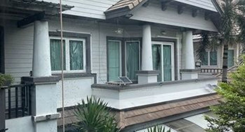 For sale 5 bedrooms house in Suan Luang, Bangkok