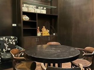 For sale 5 Beds house in Suan Luang, Bangkok