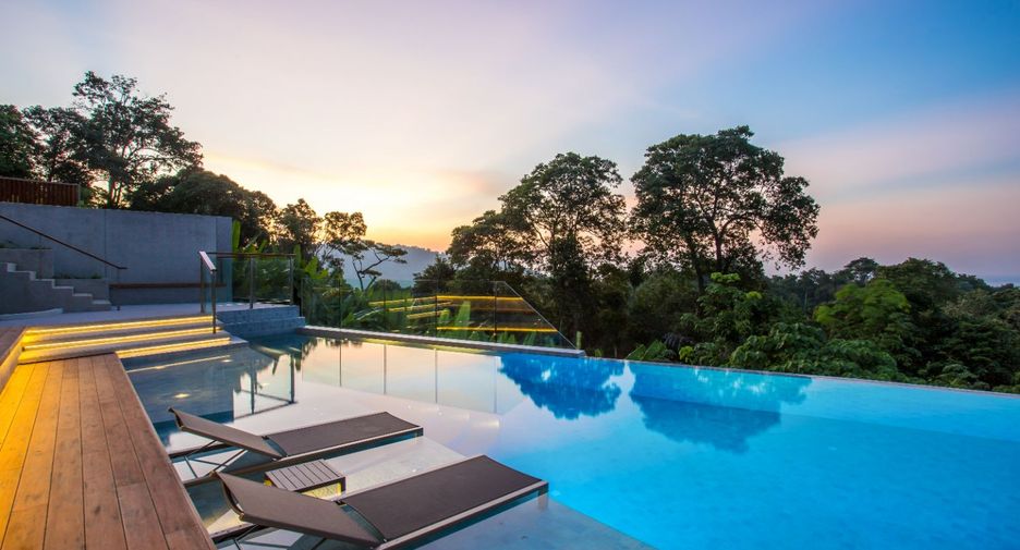 For sale 3 bedrooms condo in Kathu, Phuket