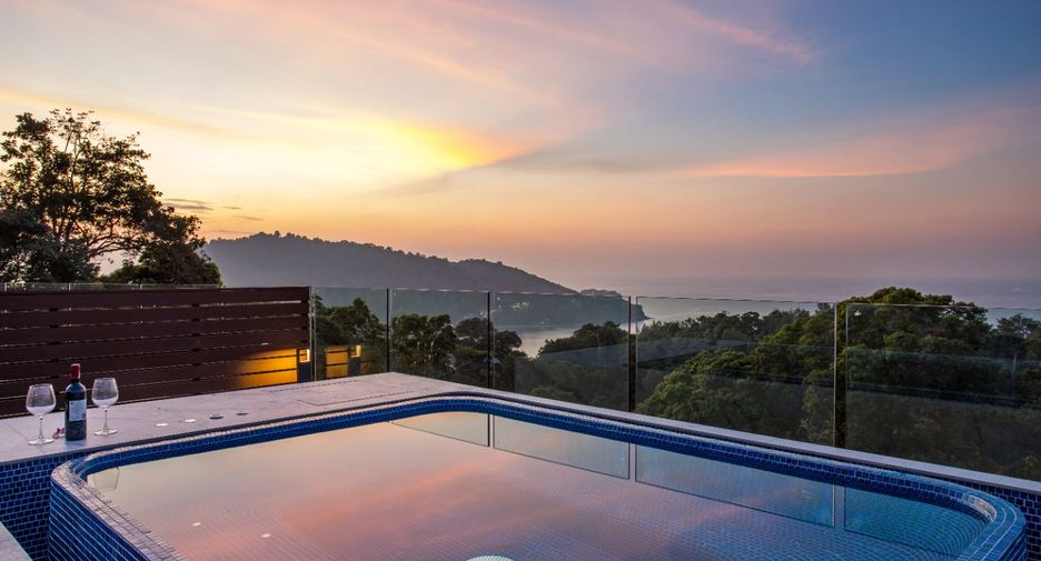 For sale 3 bedrooms condo in Kathu, Phuket