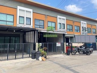 For sale 2 bedrooms townhouse in Lat Lum Kaeo, Pathum Thani