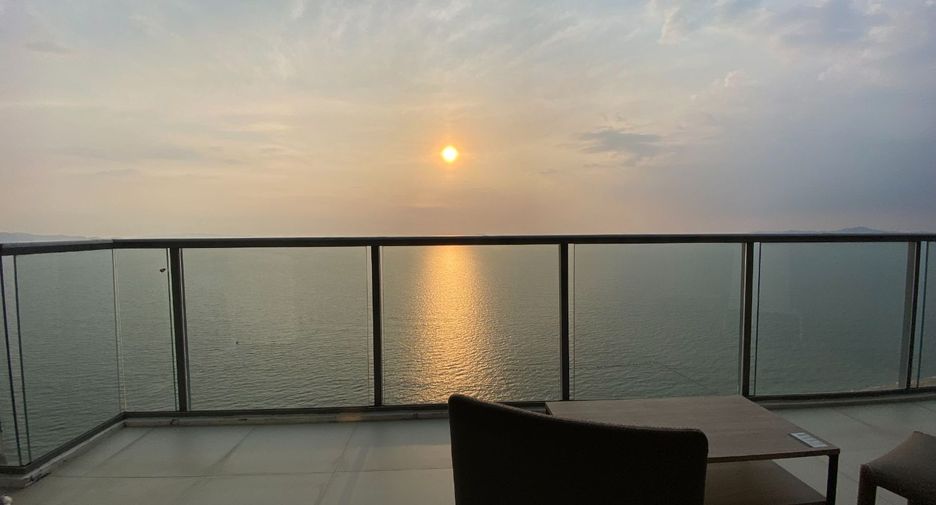 For rent 2 bedrooms condo in Bang Lamung, Chonburi