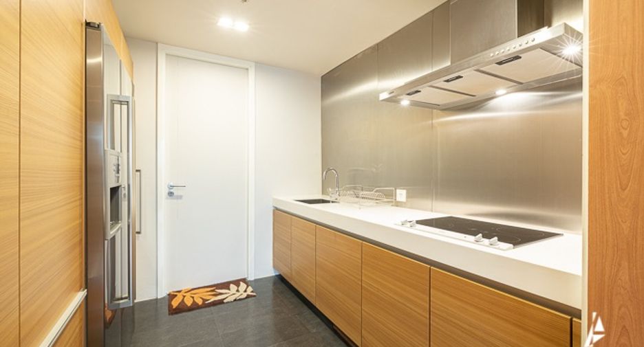 Wohnung zum Kauf mit 3 Zimmer in Yan Nawa, Bangkok