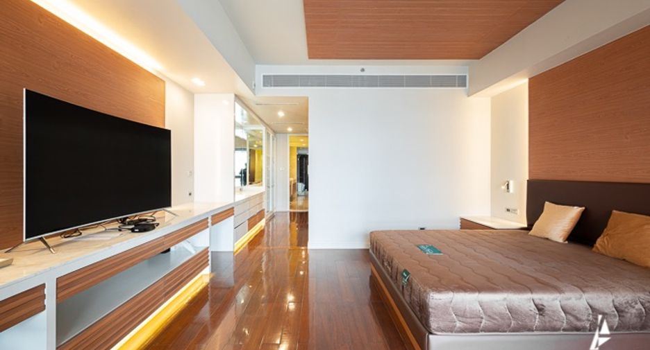 Wohnung zum Kauf mit 3 Zimmer in Yan Nawa, Bangkok