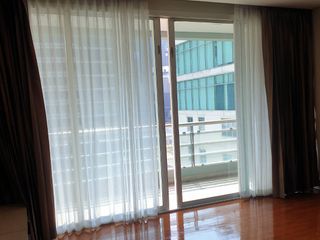 For rent 3 bedrooms condo in Sathon, Bangkok