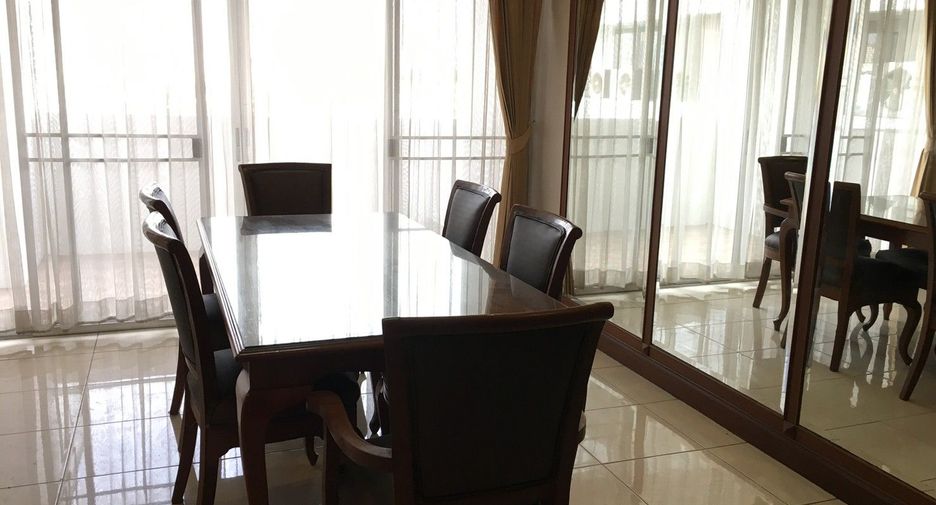 À vendre 1 chambre condo à Phra Khanong, Bangkok
