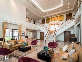 For rent 4 bed serviced apartment in Khlong Toei, Bangkok