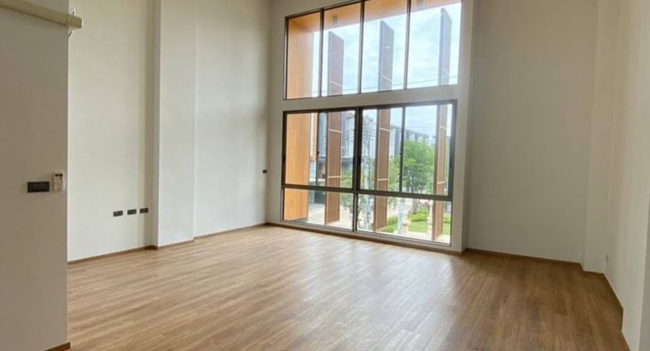 出租 3 卧室 独立屋 在 Suan Luang, 曼谷