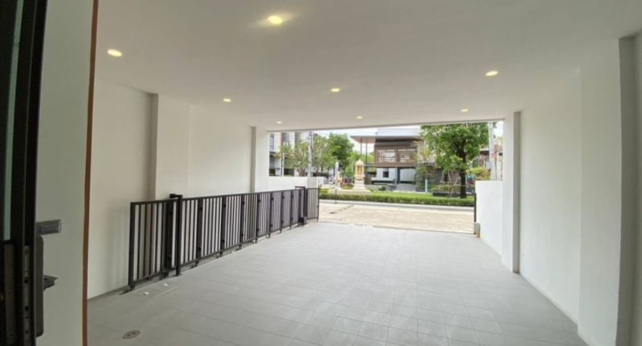出租 3 卧室 独立屋 在 Suan Luang, 曼谷