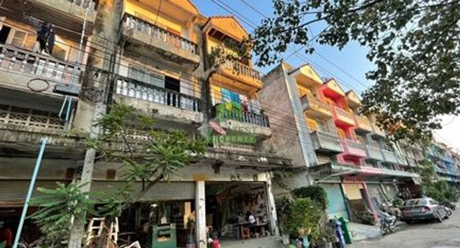 À vendre 3 chambres local commercial à Bang Bua Thong, Nonthaburi