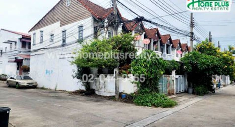 For sale 2 Beds townhouse in Bang Khen, Bangkok