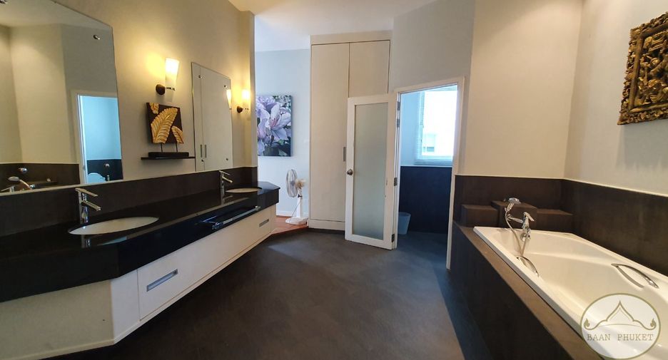 For sale 3 bedrooms condo in Thalang, Phuket