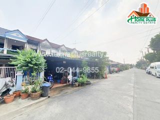 Casa adosada en venta de 2 habitaciones en Nong Chok, Bangkok