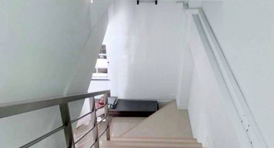 For rent そして for sale 5 Beds warehouse in Bang Na, Bangkok