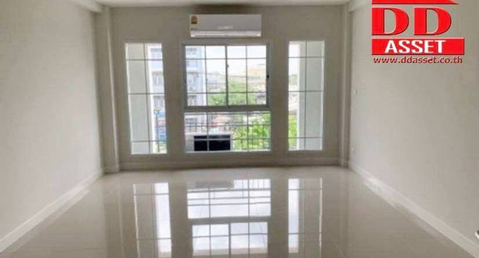 For rent and for sale 5 bed warehouse in Bang Na, Bangkok