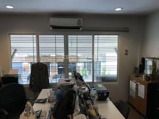 For rent そして for sale 3 Beds retail Space in Bang Khun Thian, Bangkok
