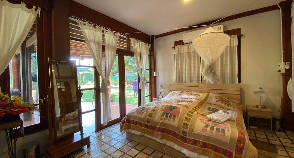 For sale 6 Beds house in Saraphi, Chiang Mai