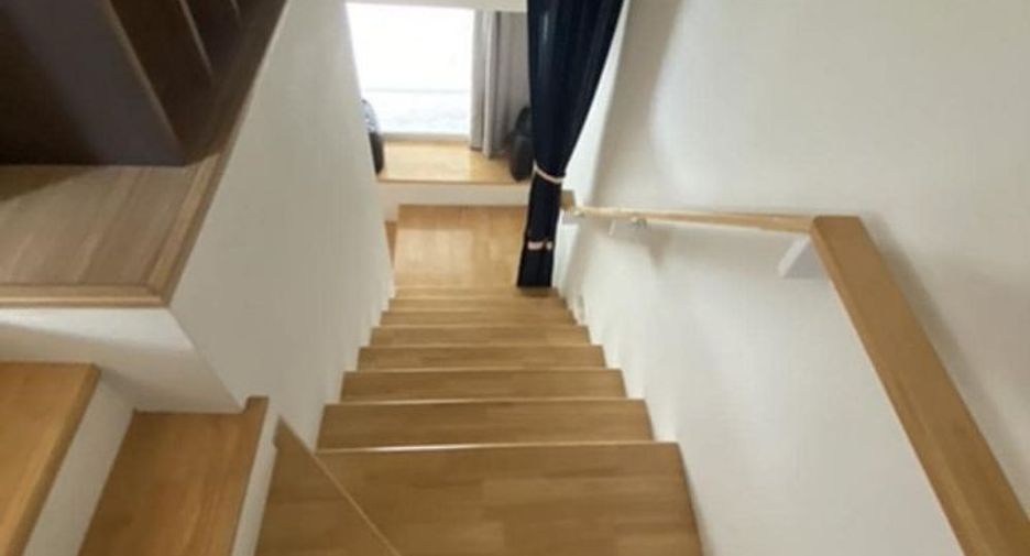 For rent 4 bedrooms apartment in Bang Phli, Samut Prakan